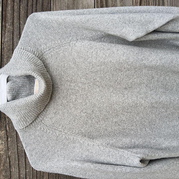 MICHAEL Michael Kors Grey Turtleneck Sweater Size XL - Picture 3 of 9